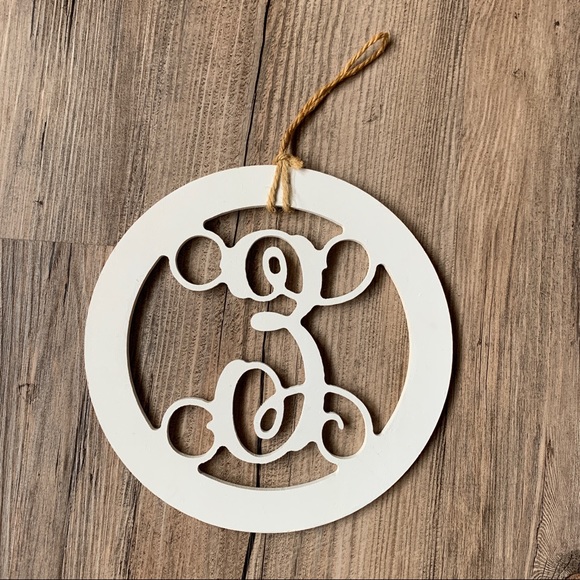 E Initial Monogram Sign - Picture 4 of 8